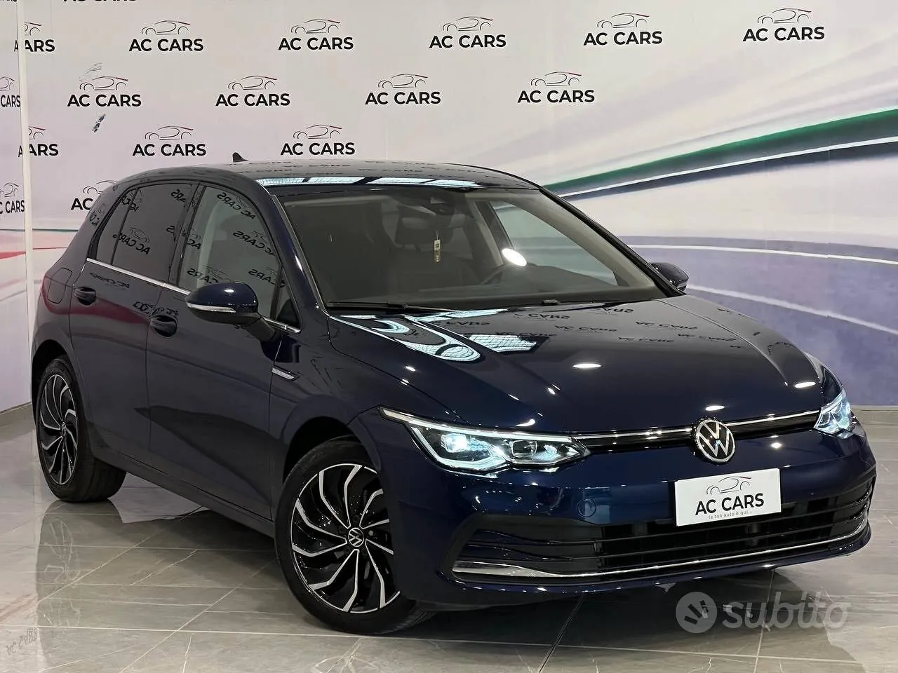 Volkswagen Golf 2022 photo 2