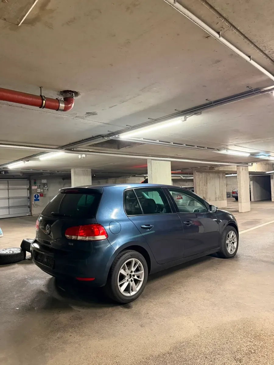 Volkswagen Golf 2009 photo 3