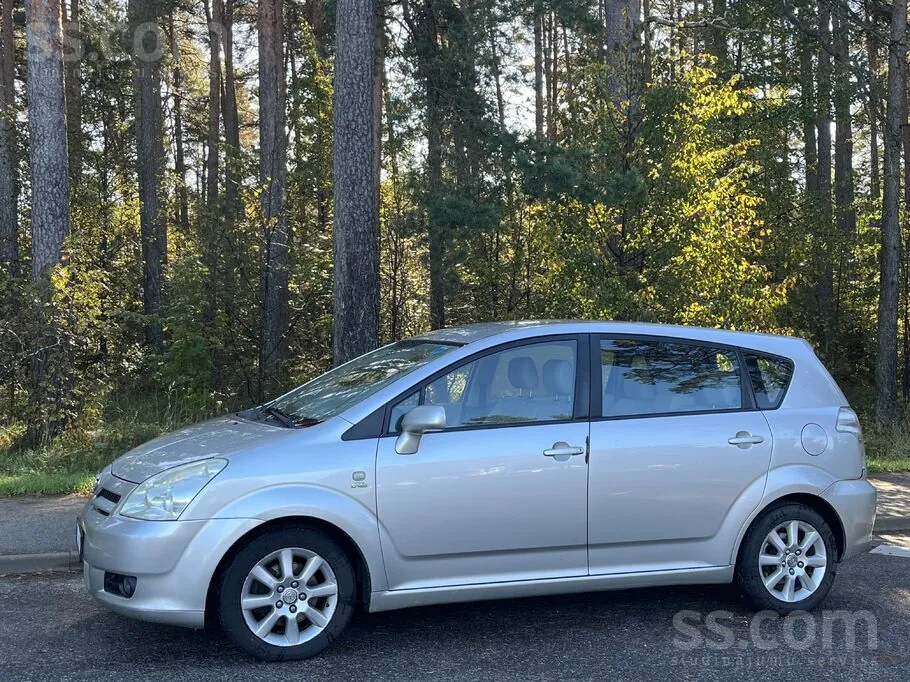 Toyota Corolla Verso 2005 photo 5