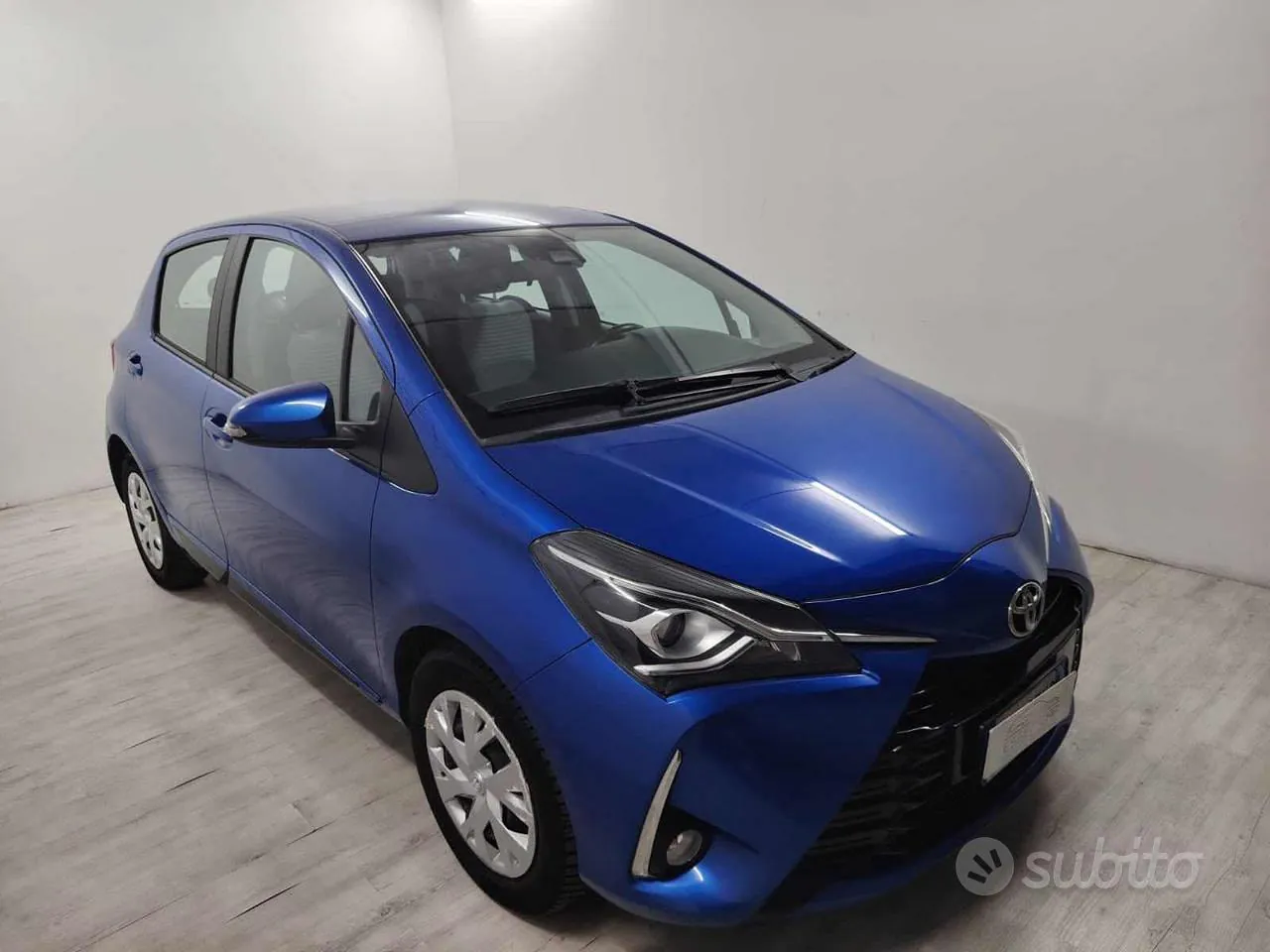 Toyota Yaris 2017 photo 2