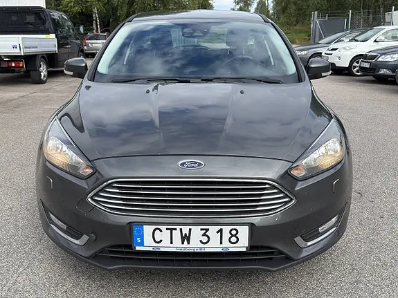 Ford Focus 2015 photo 2