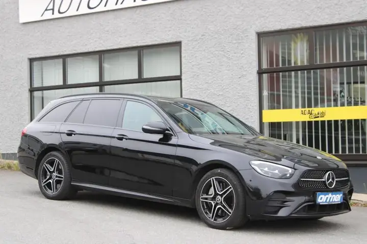 Mercedes-Benz E