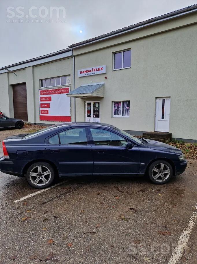 Volvo S60 2003 photo 2