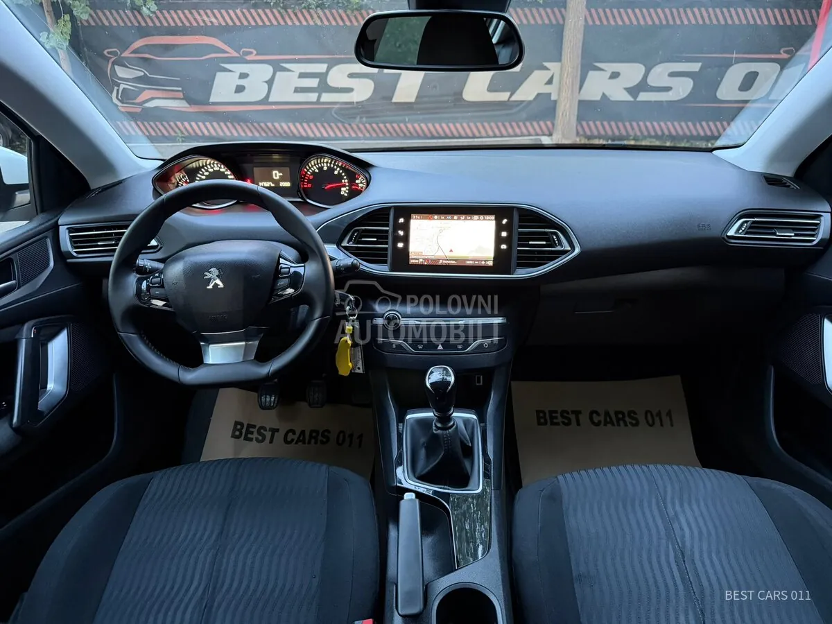 Peugeot 308 2020 photo 2