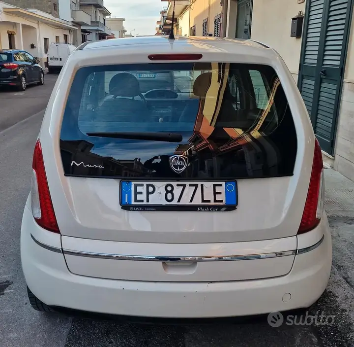Lancia Musa 2012 photo 2