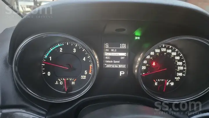 Jeep Grand Cherokee 2011 photo 4