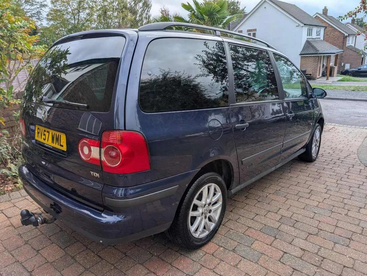 Volkswagen Sharan 2007 photo 2