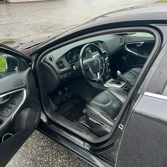 Volvo V40 2014 photo 5