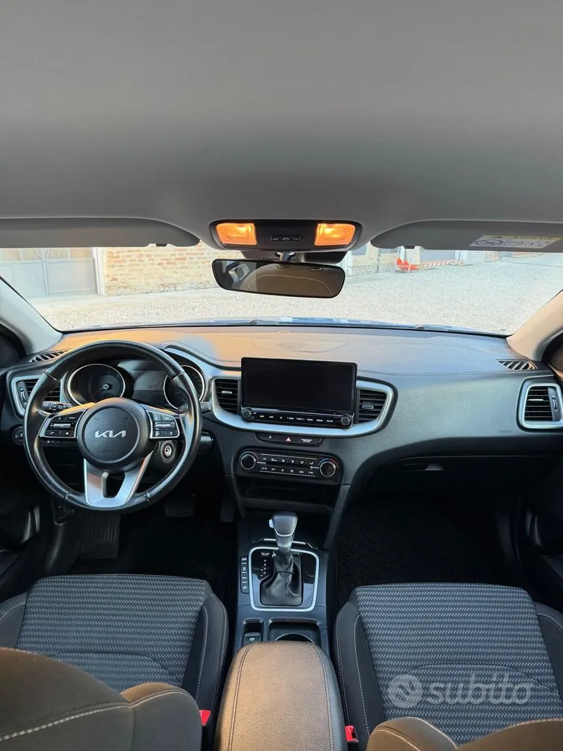 Kia Ceed 2023 photo 4