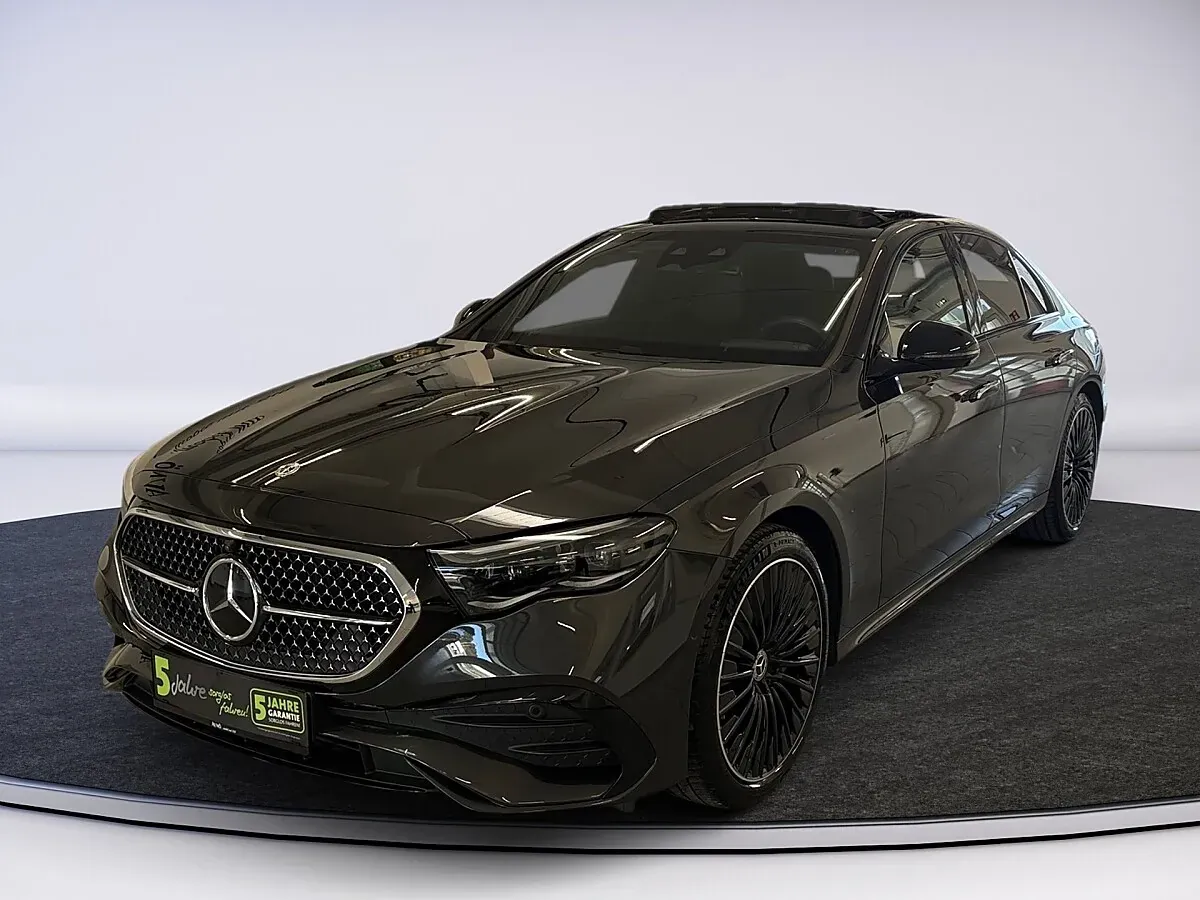 Mercedes-Benz E-Class 2025 photo 3