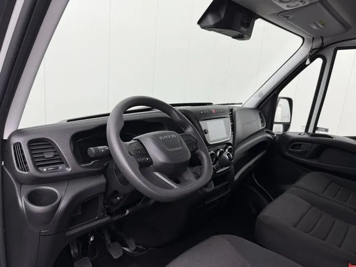 Iveco Daily 2024 photo 3