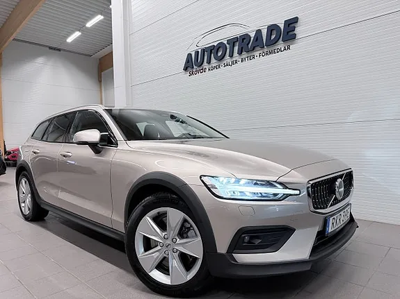 Volvo V60 Cross Country 2023 photo 5