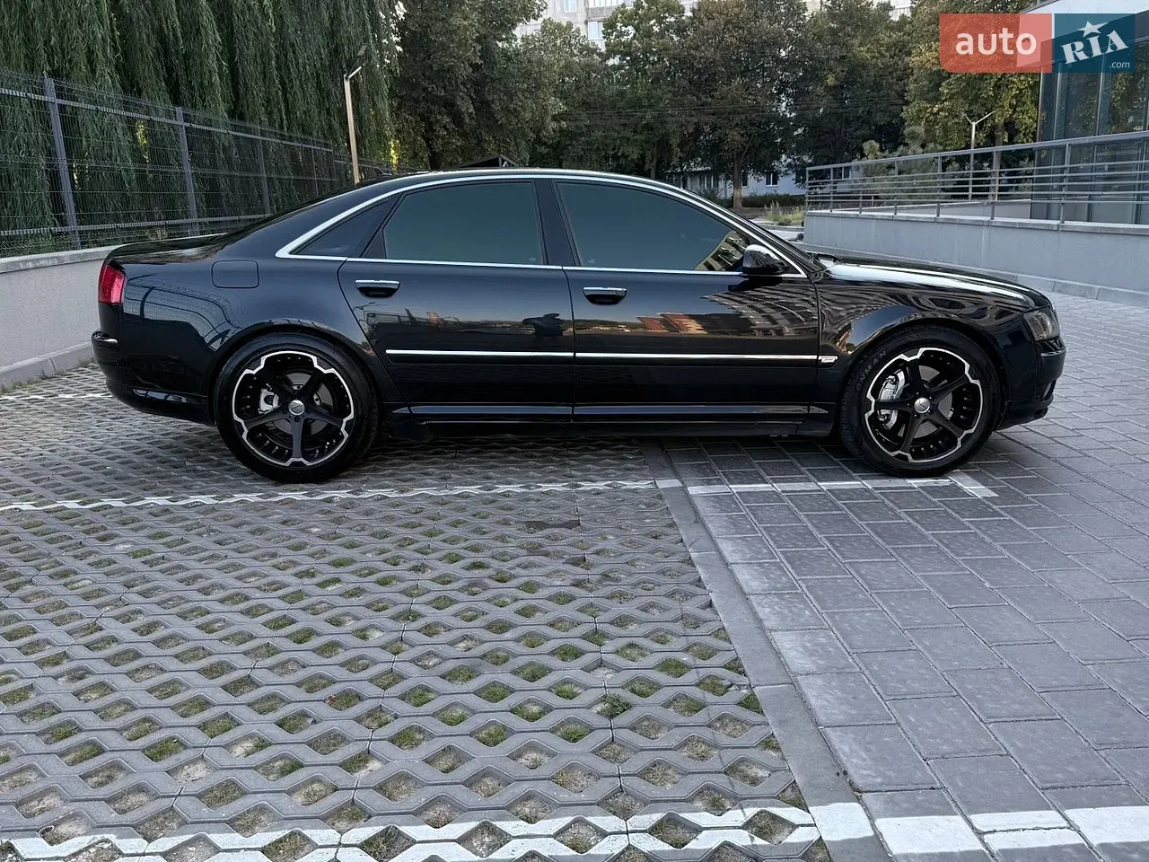 Audi A8 2004 photo 3