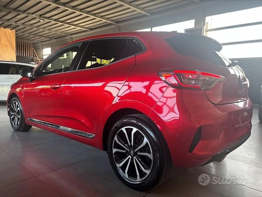 Renault Clio 2025 photo 2