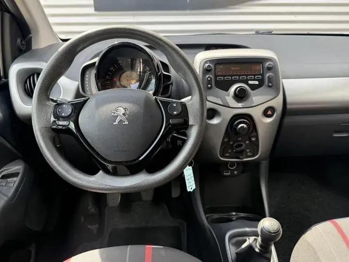 Peugeot 108 2016 photo 2