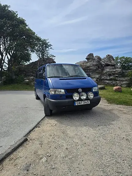 Volkswagen Caravelle 2003 photo 2