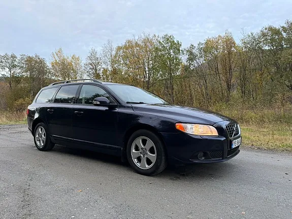 Volvo V70 2008 photo 2