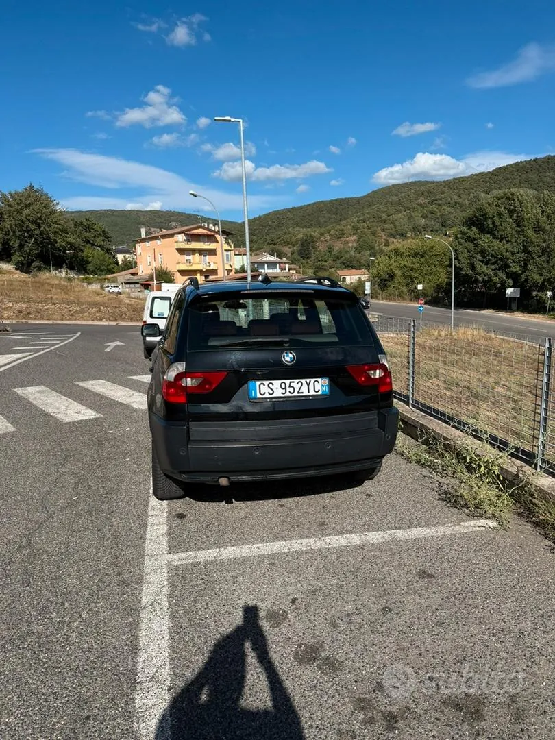 BMW X3 2005 photo 2