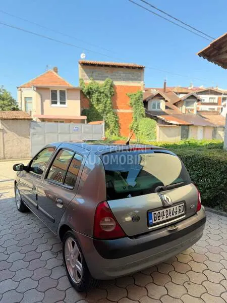 Renault Clio 2003 photo 3