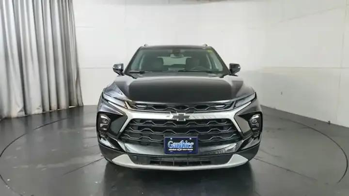 Chevrolet Blazer 2026 photo 2