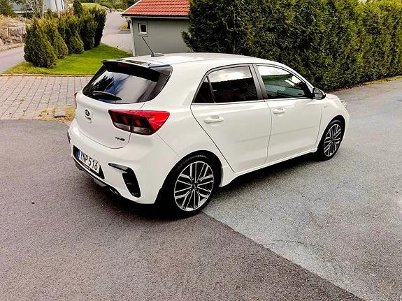 Kia Rio 2018 photo 2