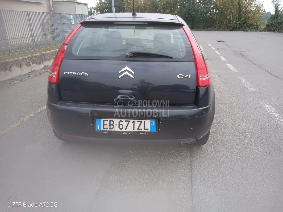 Citroen C4 2010 photo 5
