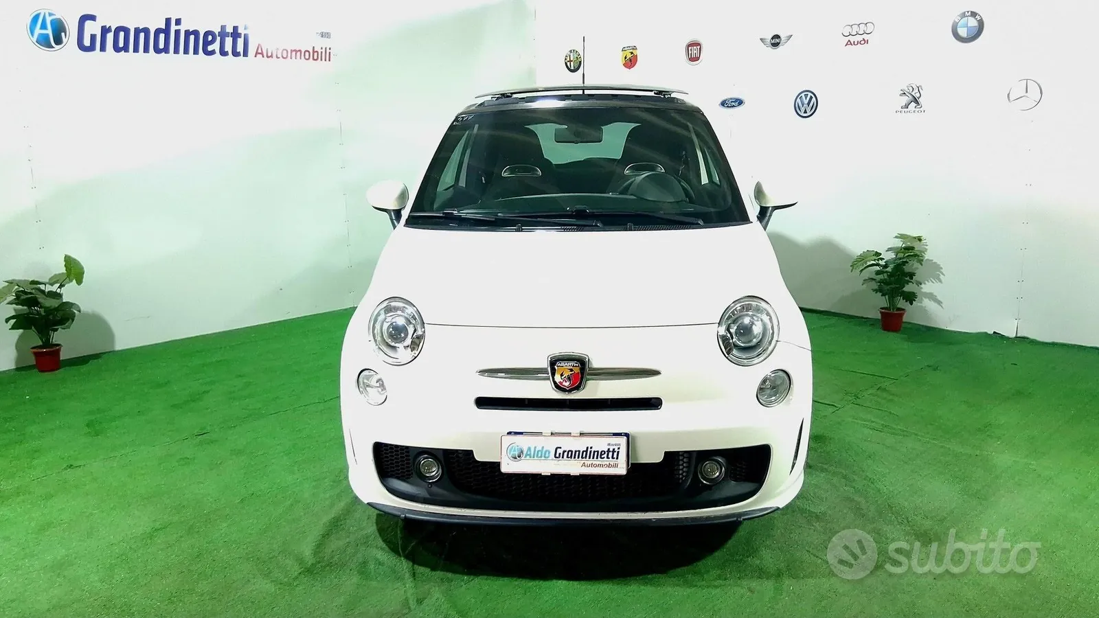 Abarth 500 2012 photo 2