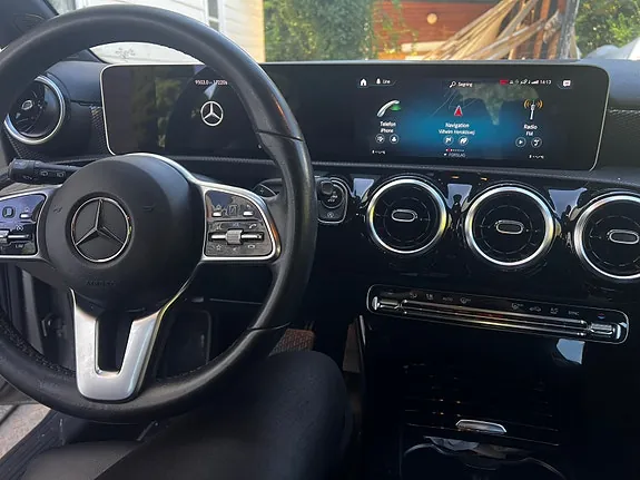 Mercedes-Benz A200 2018 photo 5