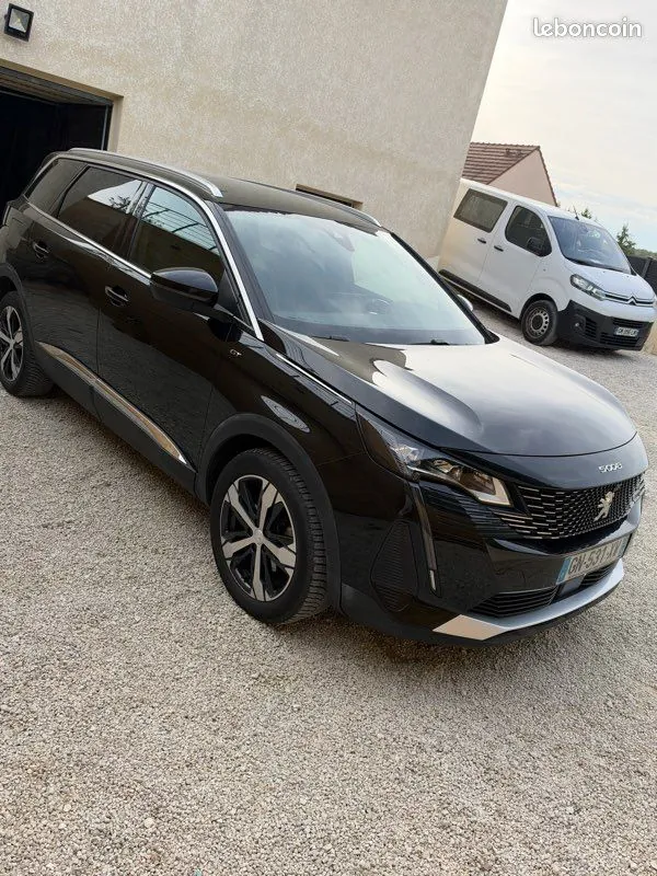 Peugeot 5008