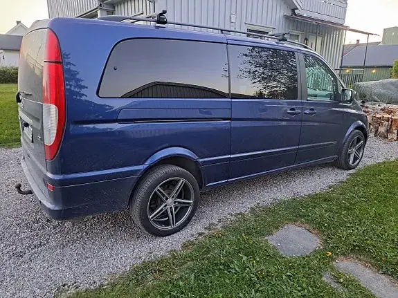 Mercedes-Benz Viano 2010 photo 3