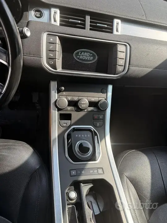 Land Rover Range Rover Evoque 2018 photo 5