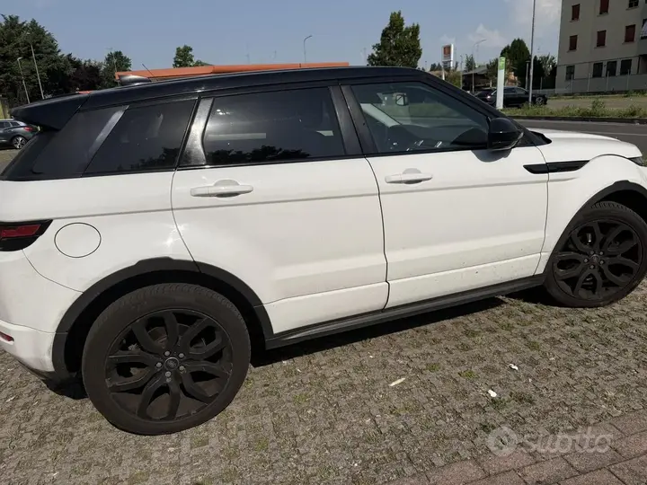Land Rover Range Rover Evoque 2018 photo 2