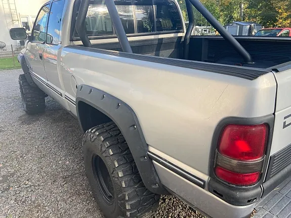 Dodge Ram 1500 1997 photo 4