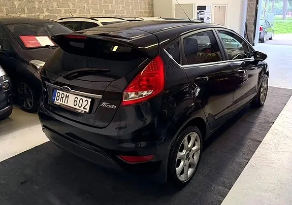 Ford Fiesta 2011 photo 4