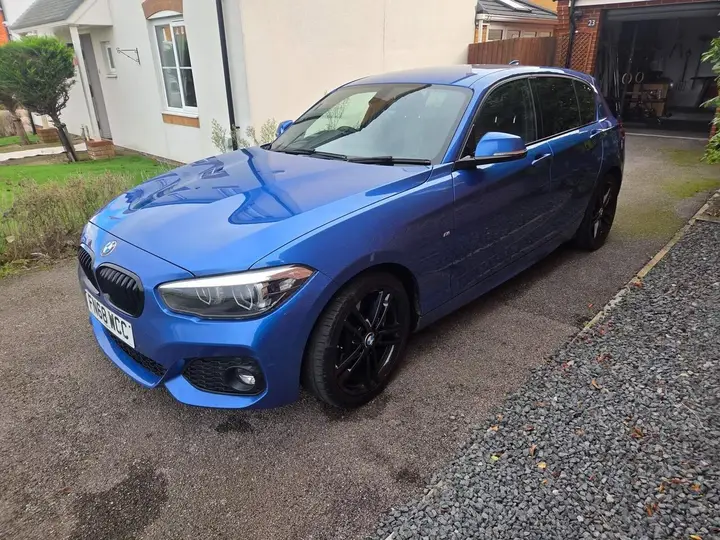 BMW 1 Series 2018 photo 3
