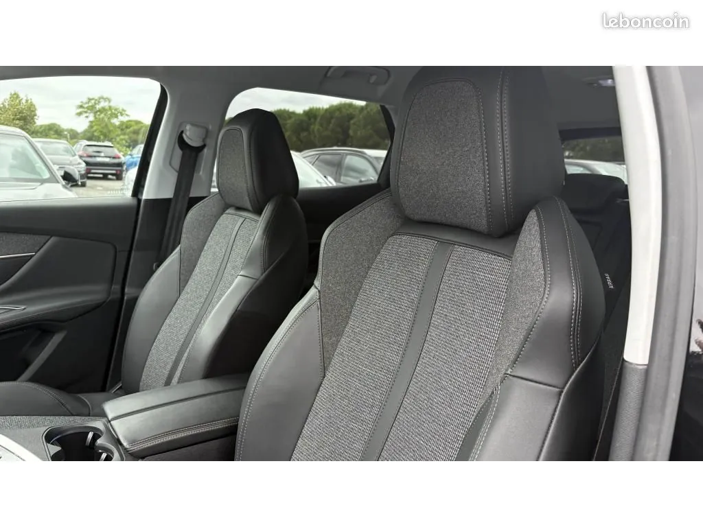 Peugeot 3008 2020 photo 5