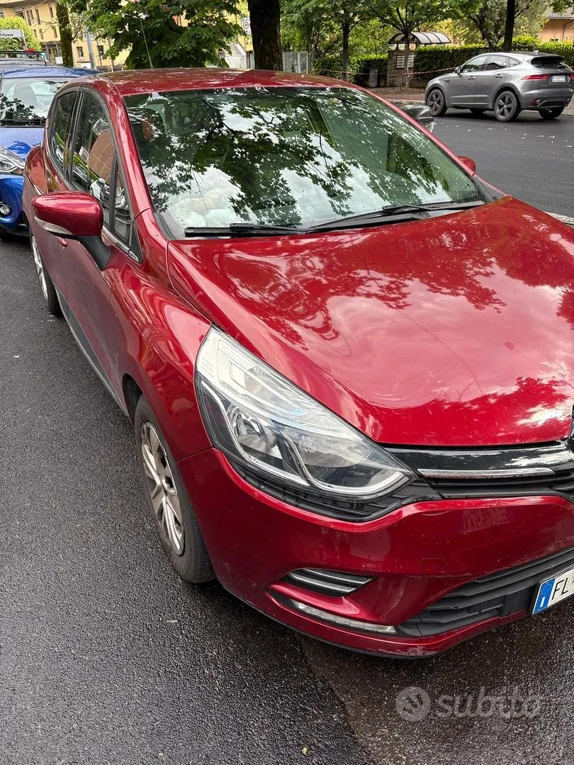 Renault Clio 2017 photo 2
