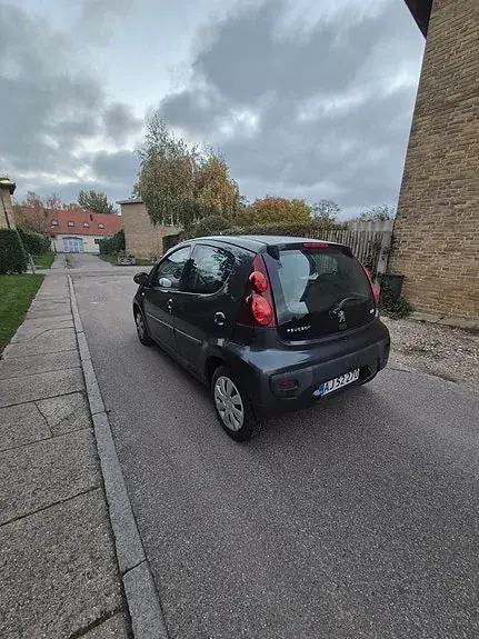 Peugeot 107 2013 photo 5