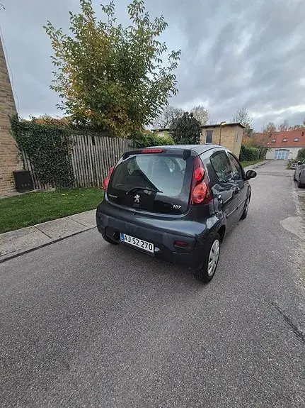 Peugeot 107 2013 photo 4