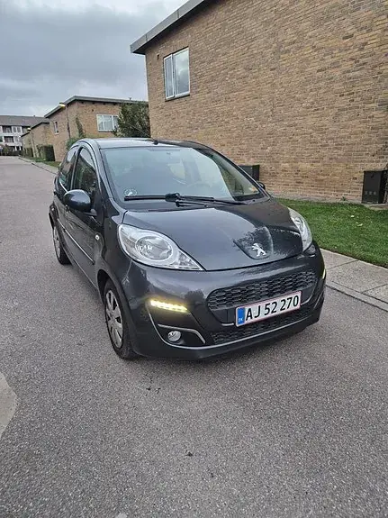 Peugeot 107 2013 photo 2