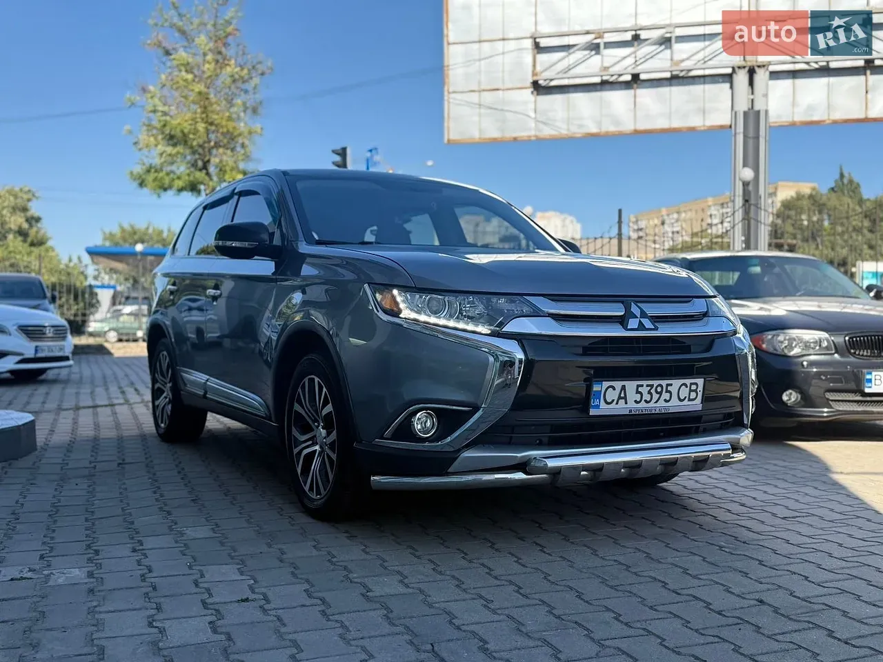 Mitsubishi Outlander 2018 photo 3
