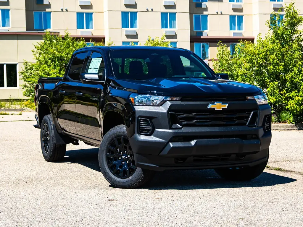 Chevrolet Colorado 2026 photo 2