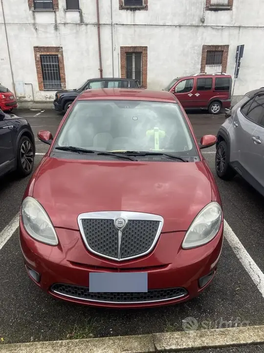 Lancia Ypsilon