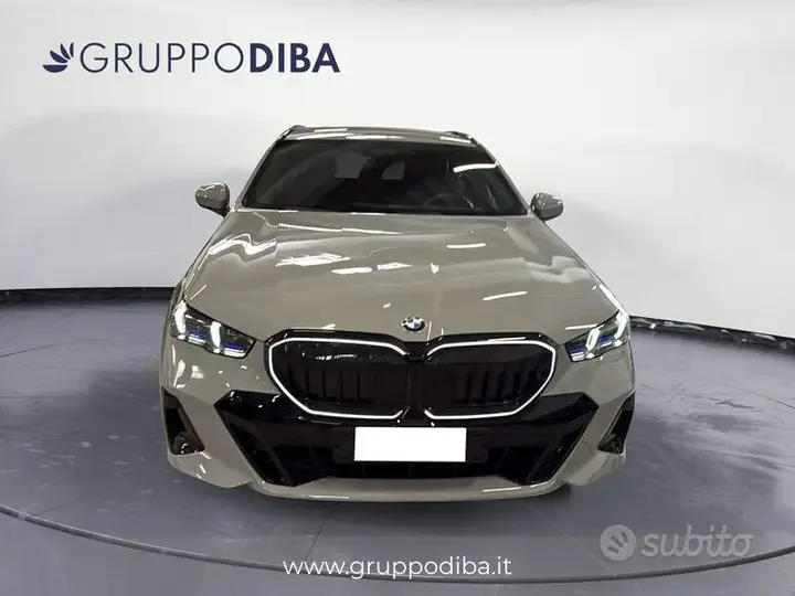 BMW 5 Series 2025 photo 2