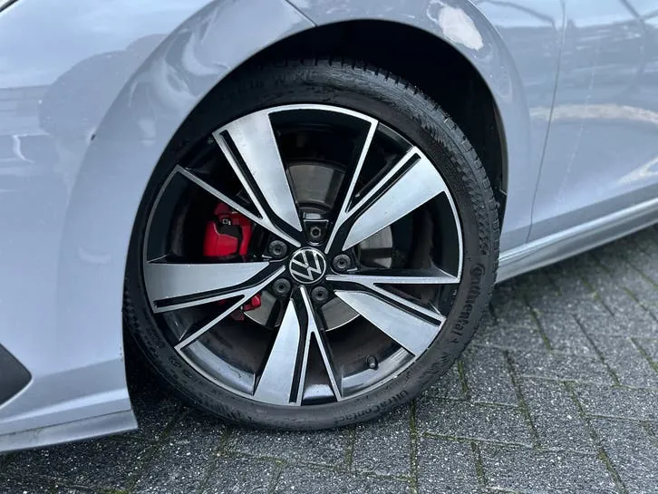 Volkswagen Golf 2021 photo 3