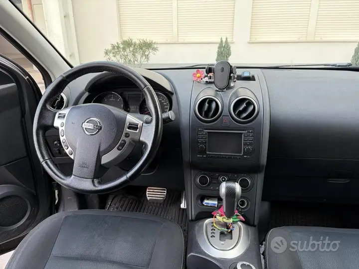 Nissan Qashqai 2012 photo 5
