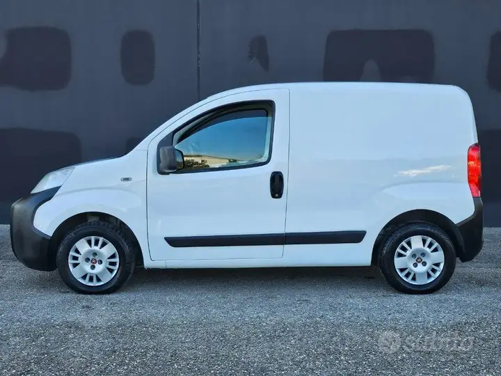 Fiat Fiorino 2015 photo 2