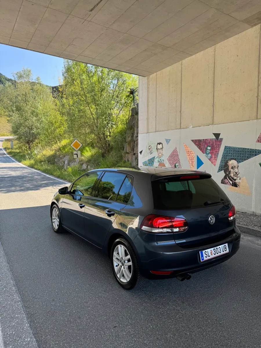 Volkswagen Golf 2009 photo 3