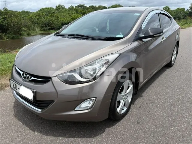 Hyundai Elantra 2011 photo 2
