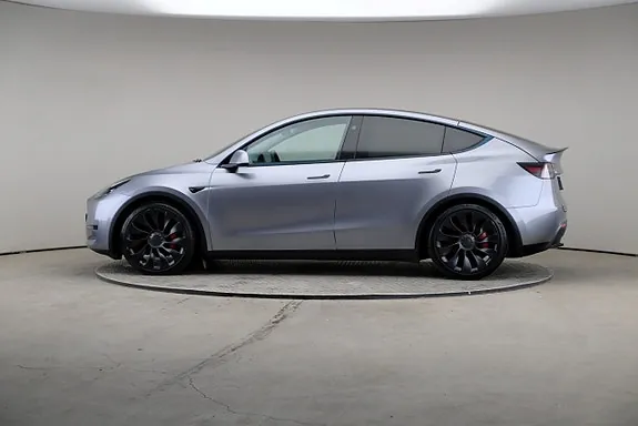 Tesla Model Y 2024 photo 4